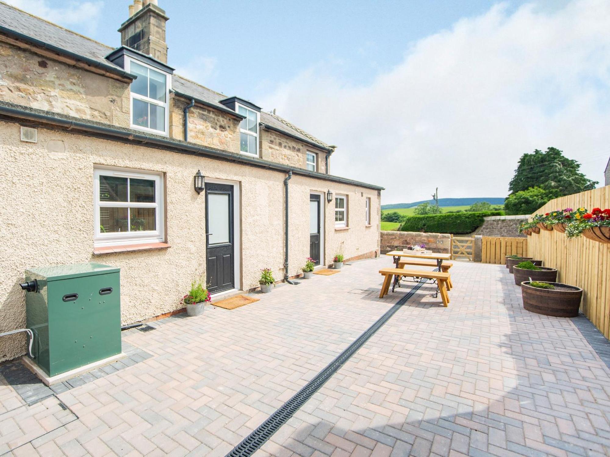 Flossys House -uk35020 Holiday home *